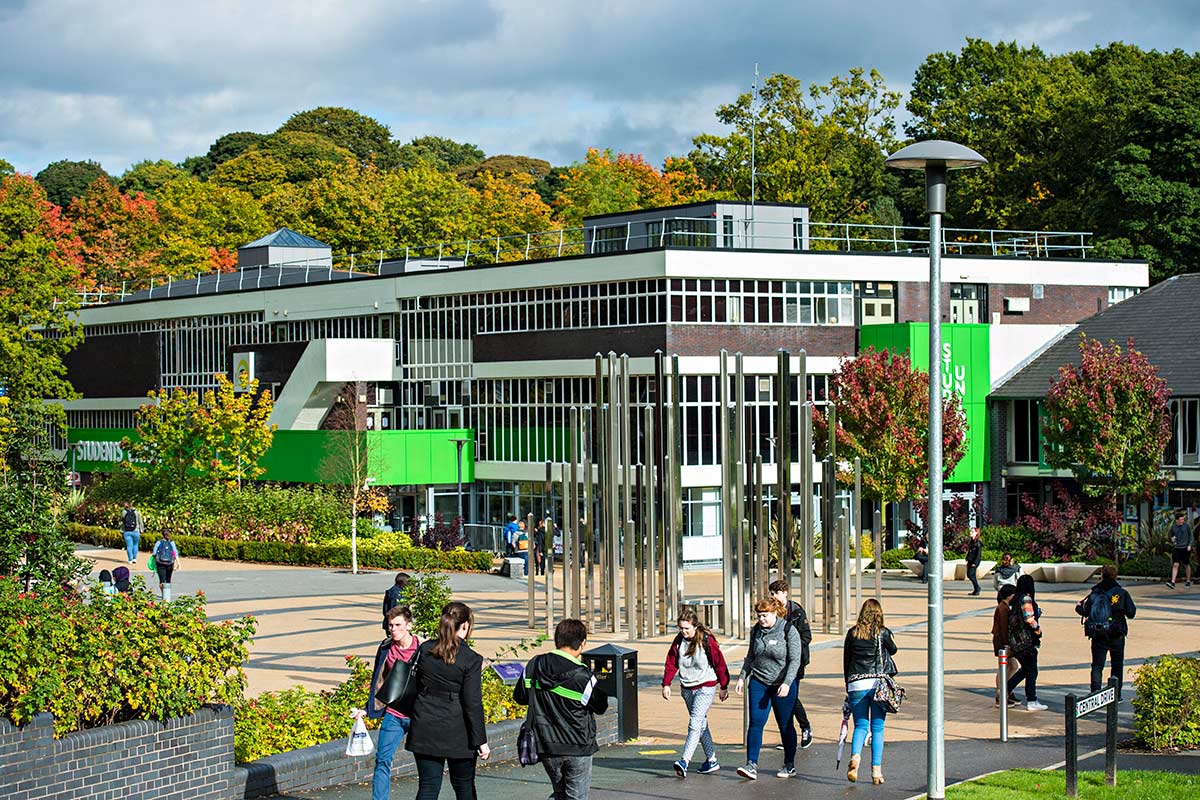 campus-university-1200×800